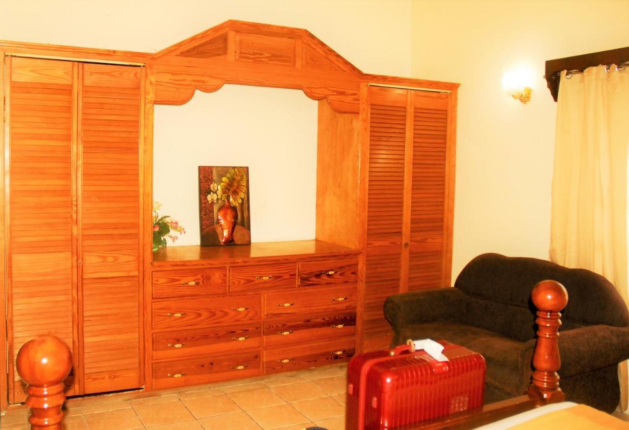 קינגסטאון Rich View Hotel מראה חיצוני תמונה