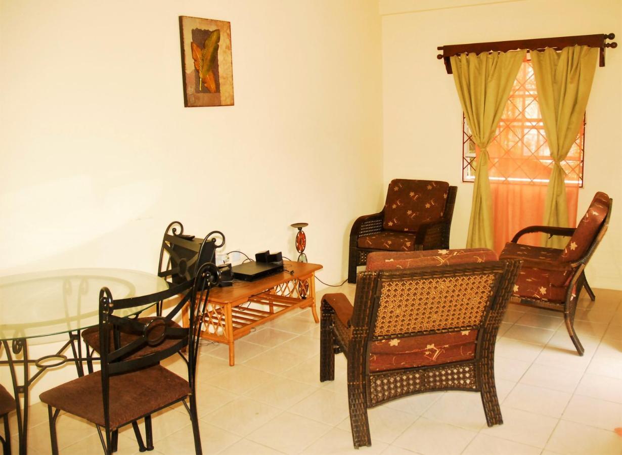 קינגסטאון Rich View Hotel מראה חיצוני תמונה